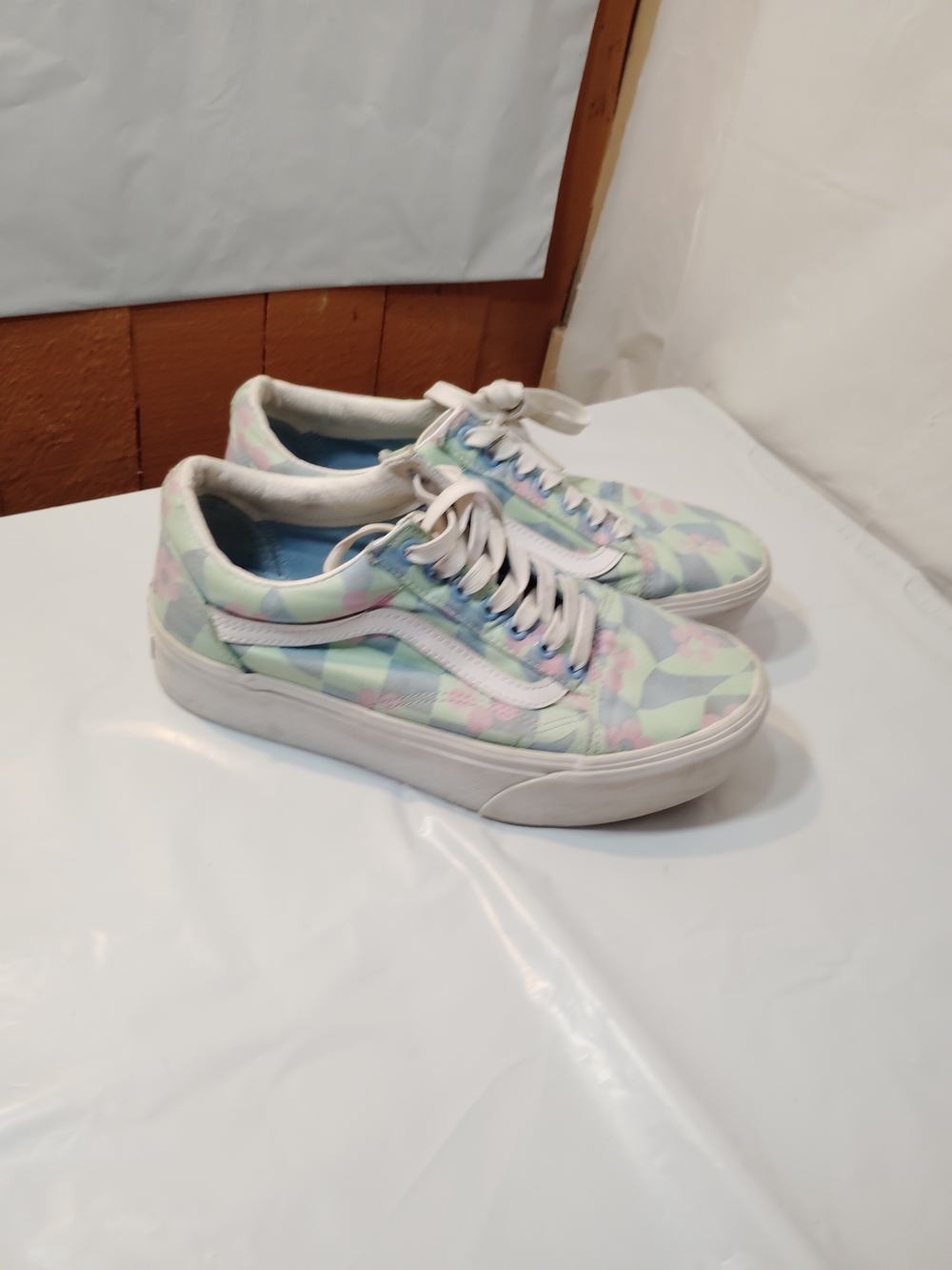 Vans Women's Pastel Checkerboard Low-Top Sneakers - Size 8w
